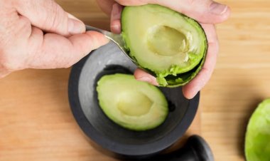 9 Epic Health Benefits Of Avocado