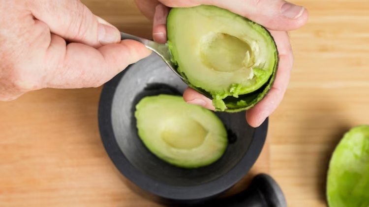9 Epic Health Benefits Of Avocado