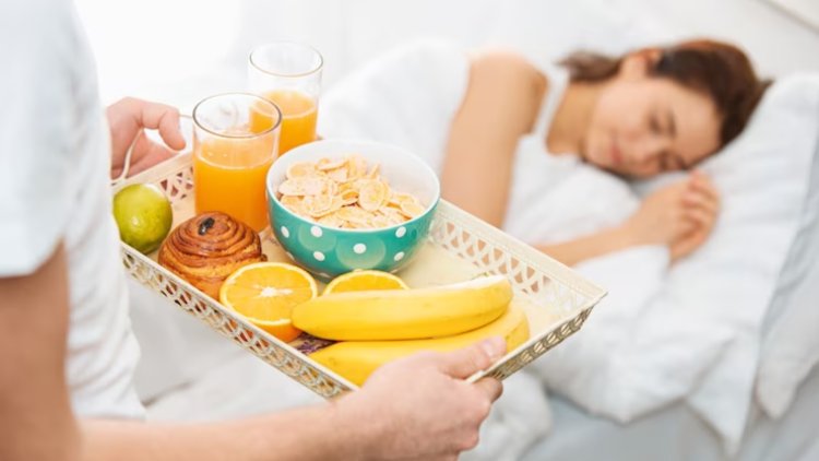 Munching A Bedtime Snack Improves Your Health