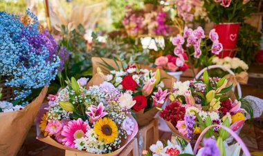 The Art and Business of Floristry: A Comprehensive Guide