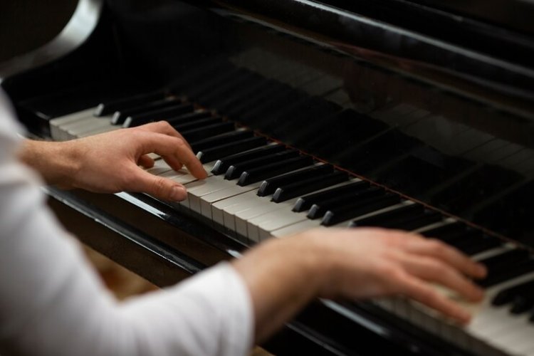 How Much Does Piano Moving Cost?